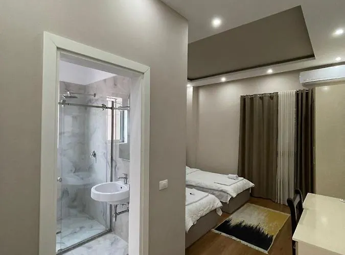 Hotel Holiday Отель Koplik