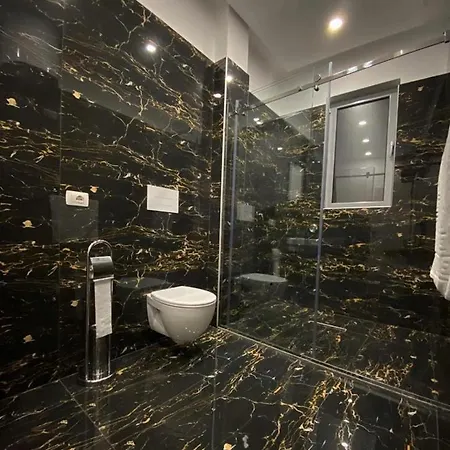 Hotel Holiday 4*